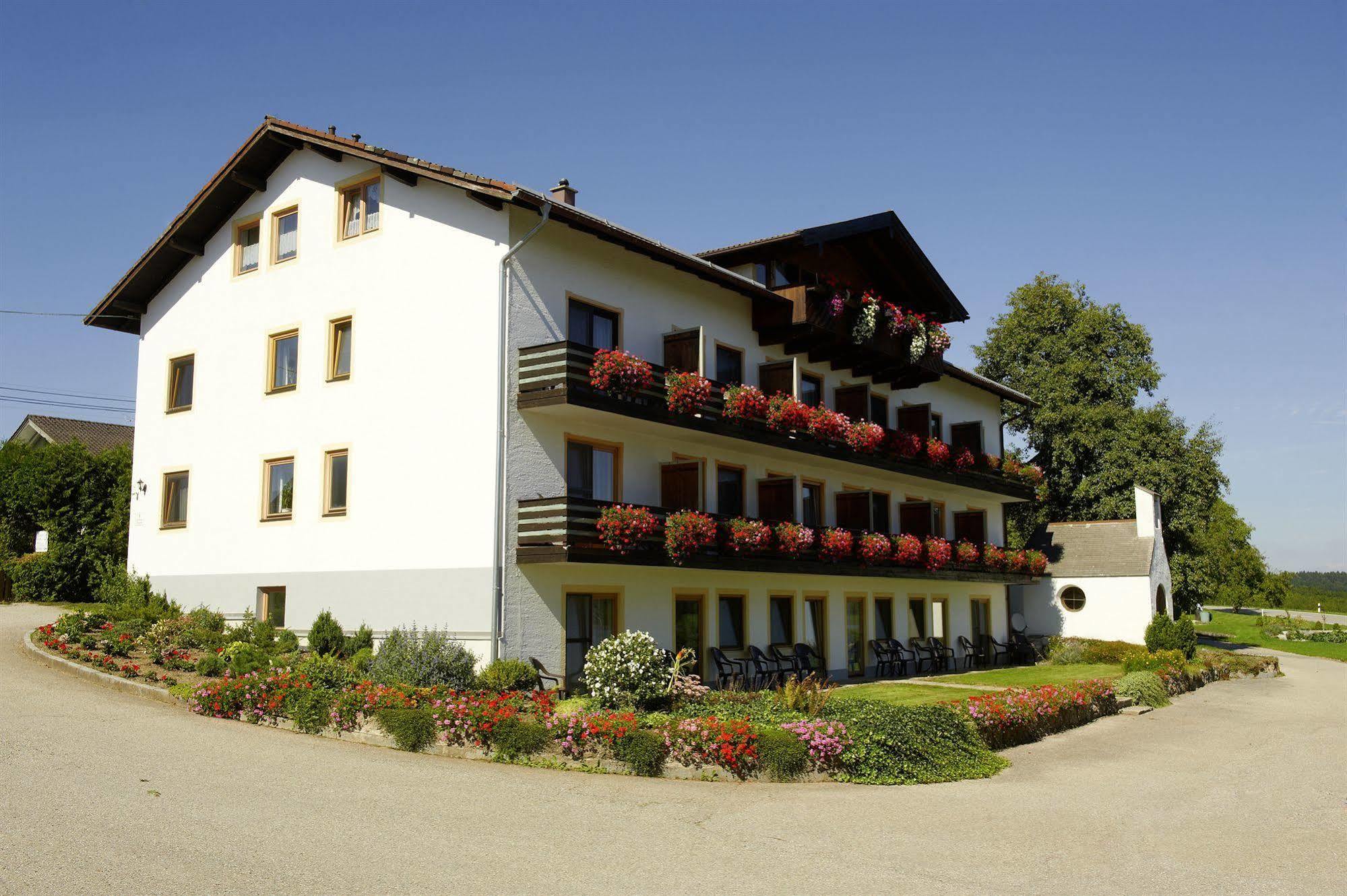 באד אנדורף Hotel Seeblick & Ferienwohnung מראה חיצוני תמונה